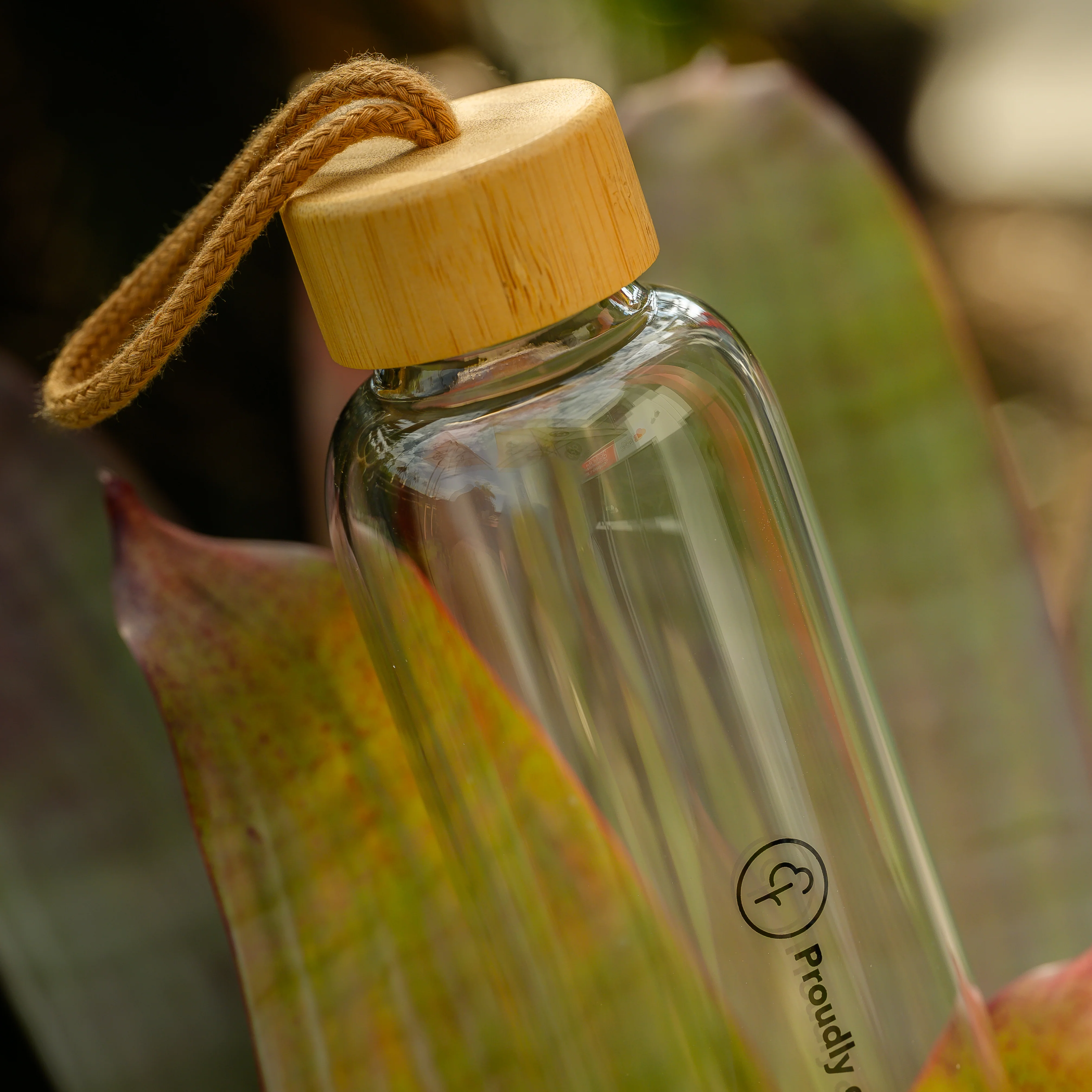 Limited Edition 'Proudly one in a million volunteers' Glass Water Bottle - Image 6